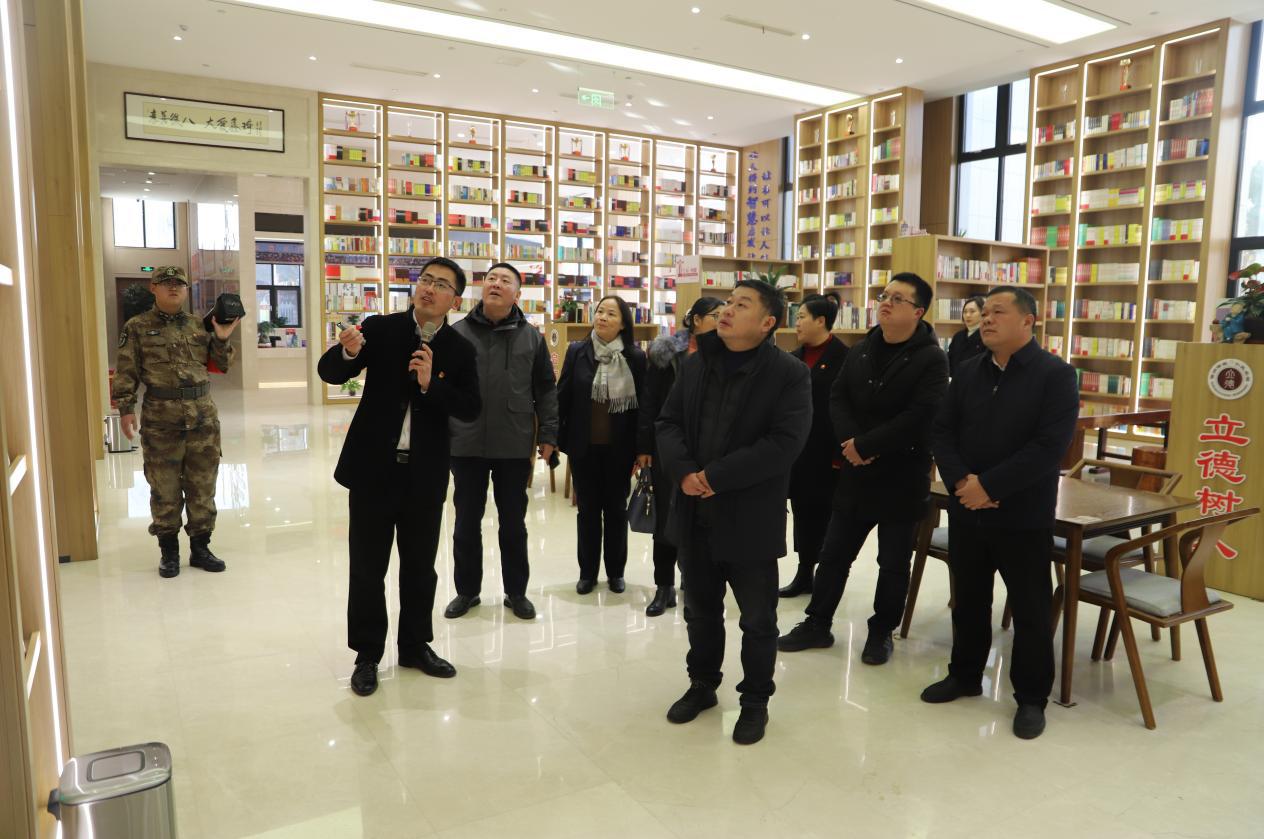 图片2.png 图片2.png