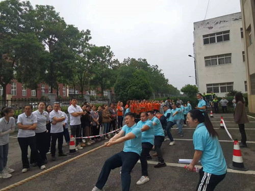 拔河1.jpg 拔河1.jpg