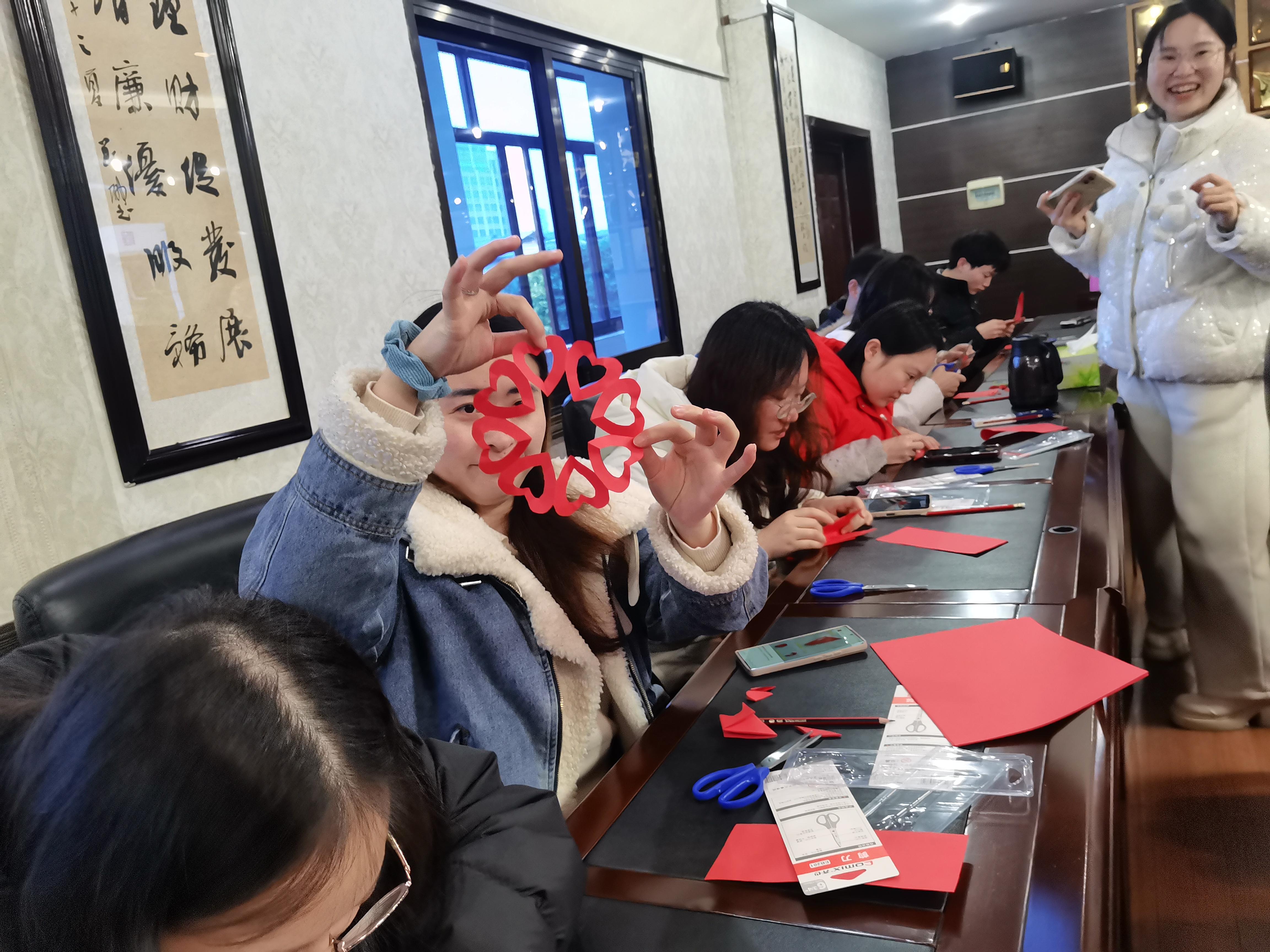 1426060892876203450.jpg 1426060892876203450.jpg