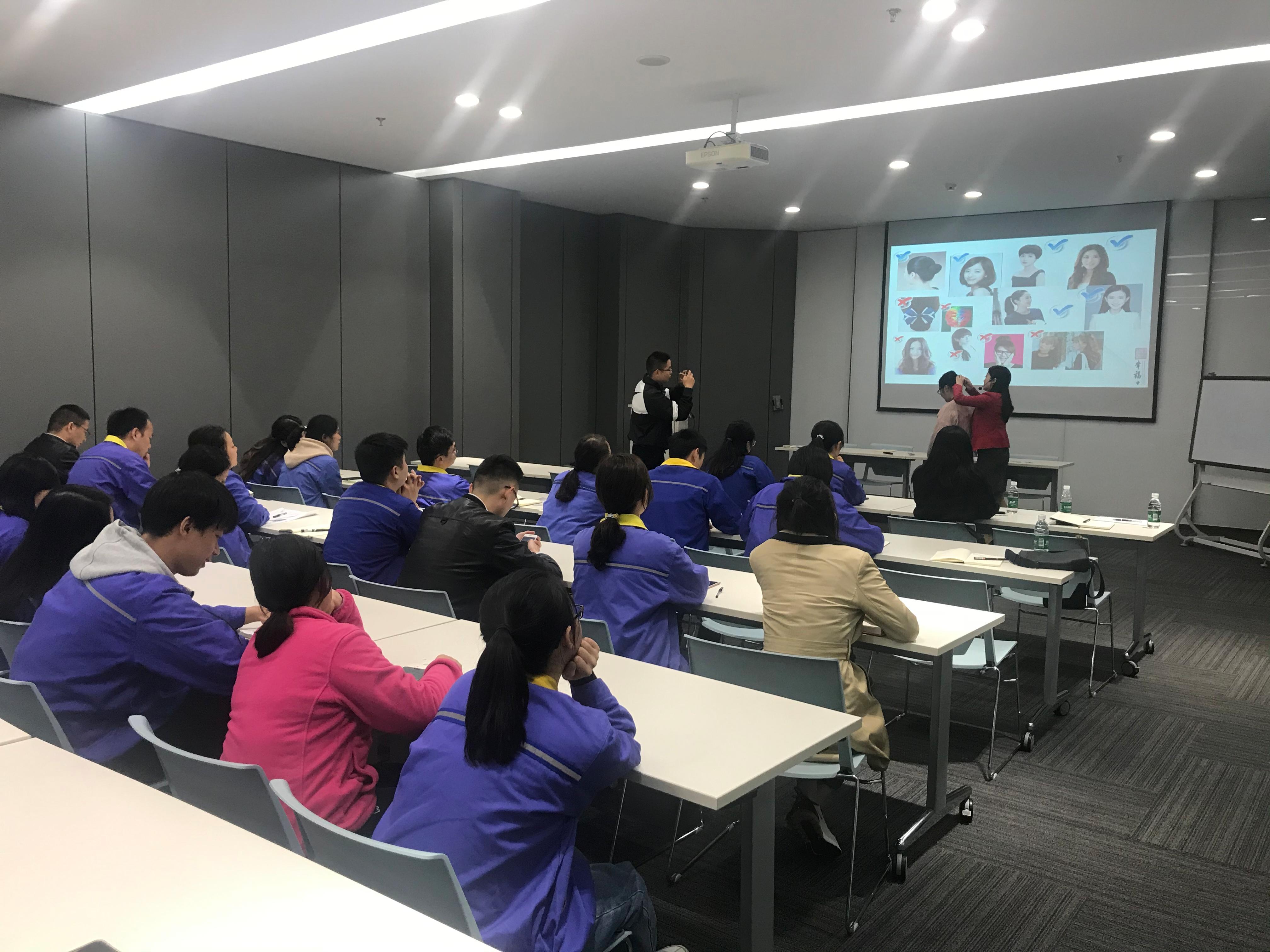 10d0344e616fef67353ce708700e813.jpg 10d0344e616fef67353ce708700e813.jpg