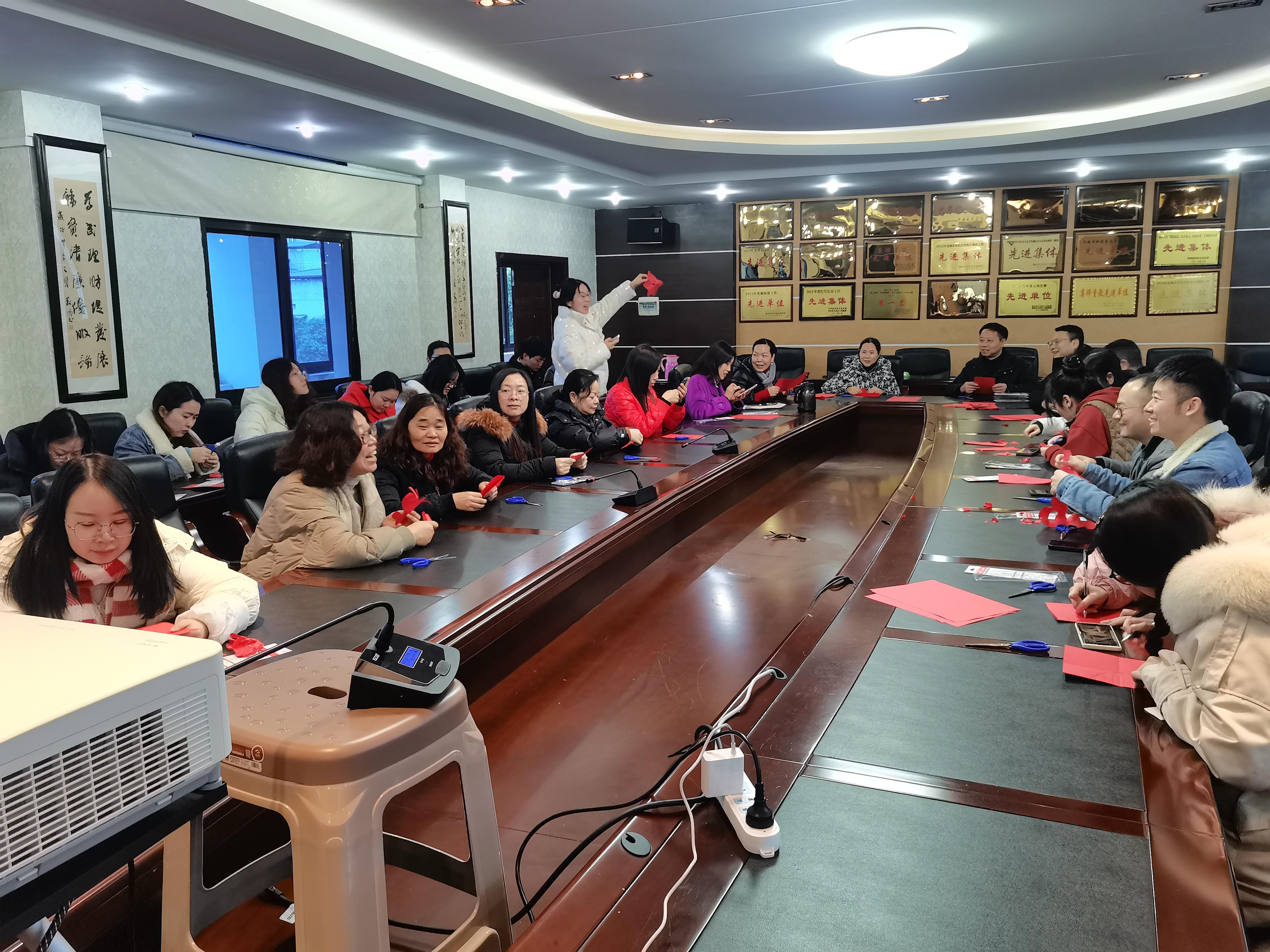 14260608921605180850.jpg 14260608921605180850.jpg