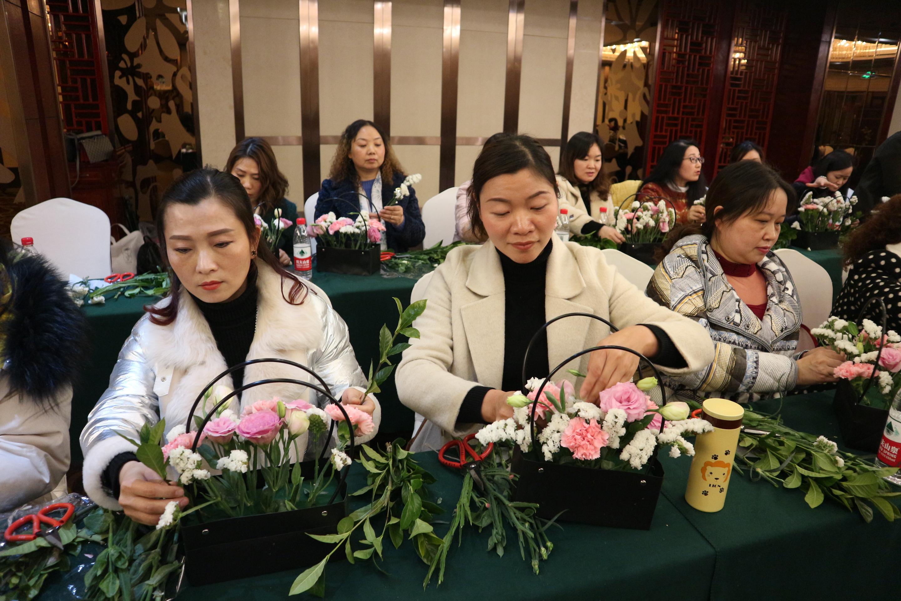文龙 三八节2.jpg 文龙 三八节2.jpg