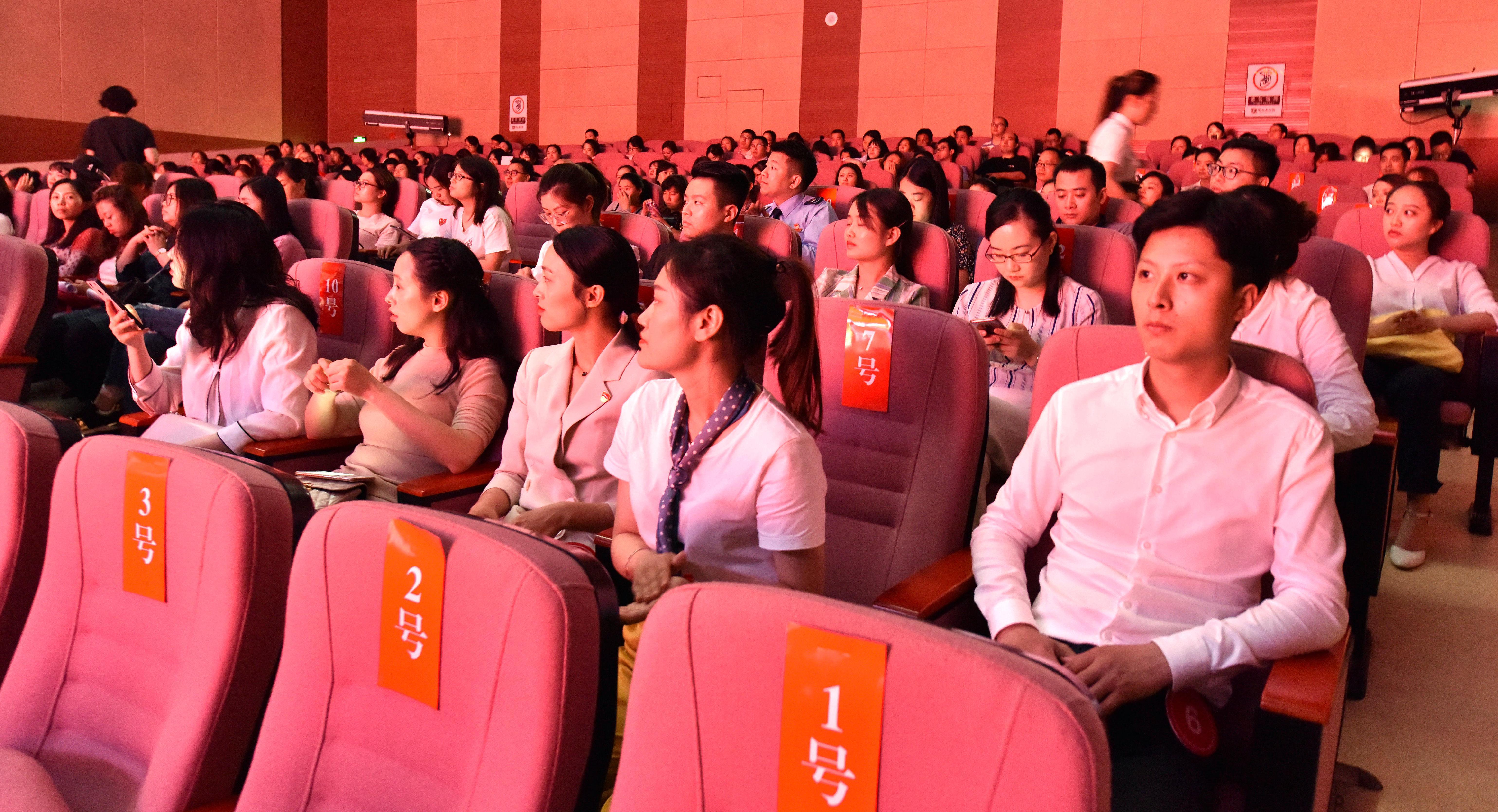 渝北区总工会举办职工演讲比赛2.jpg 渝北区总工会举办职工演讲比赛2.jpg