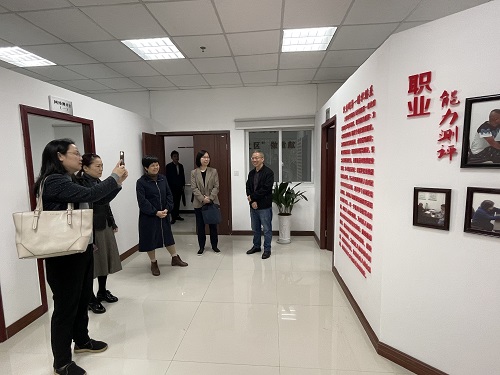 IMG_1285.JPG IMG_1285.JPG