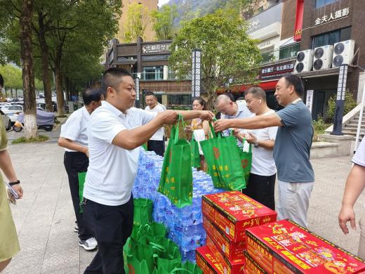 图片2.jpg 图片2.jpg