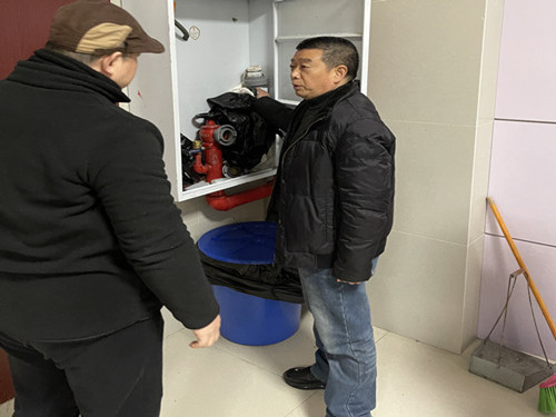 工会节前检查安全2.jpg 工会节前检查安全2.jpg