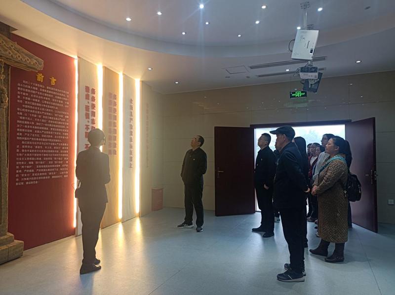 图片5_副本.jpg 图片5_副本.jpg