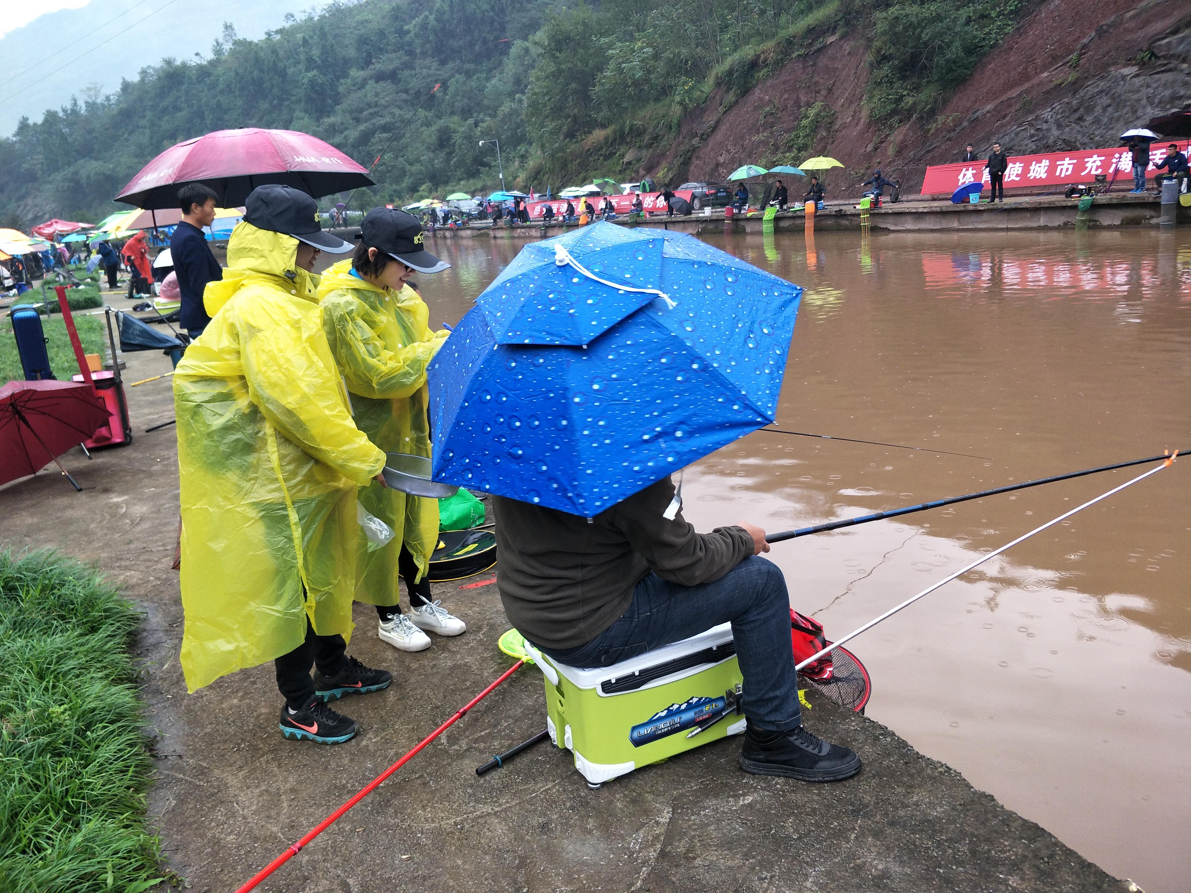 文化委 区运会志愿者.jpg 文化委 区运会志愿者.jpg