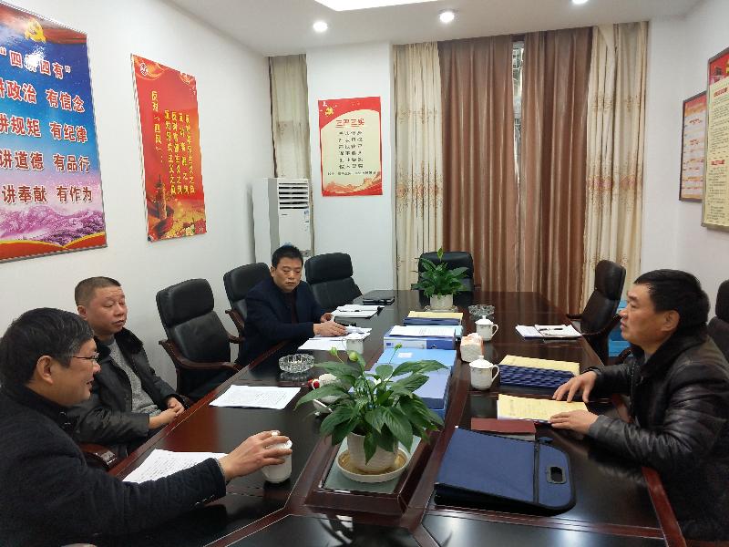 2017.1.26政法委常务副书记、县综治办主任陈向阳及工作人员开展4综治工作考核检查 (6).jpg