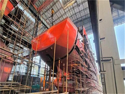中国船舶川东造船加快推进11300吨不锈钢化学品船项目建造进度 (1).jpg