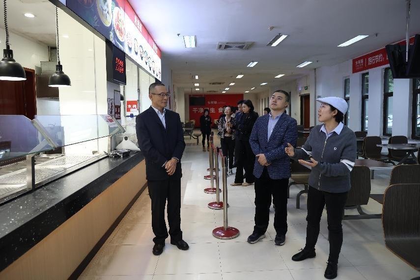 市总工会调研轨道集团职工生活品质提升2.jpg
