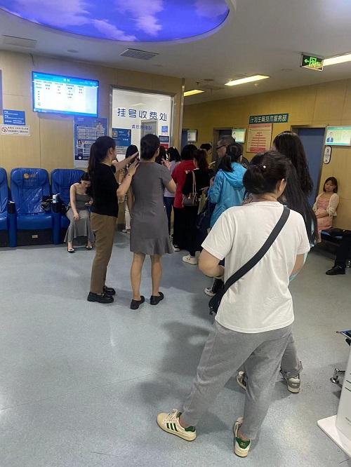 10.7 女职工“两癌”筛查服务活动 (4).jpg