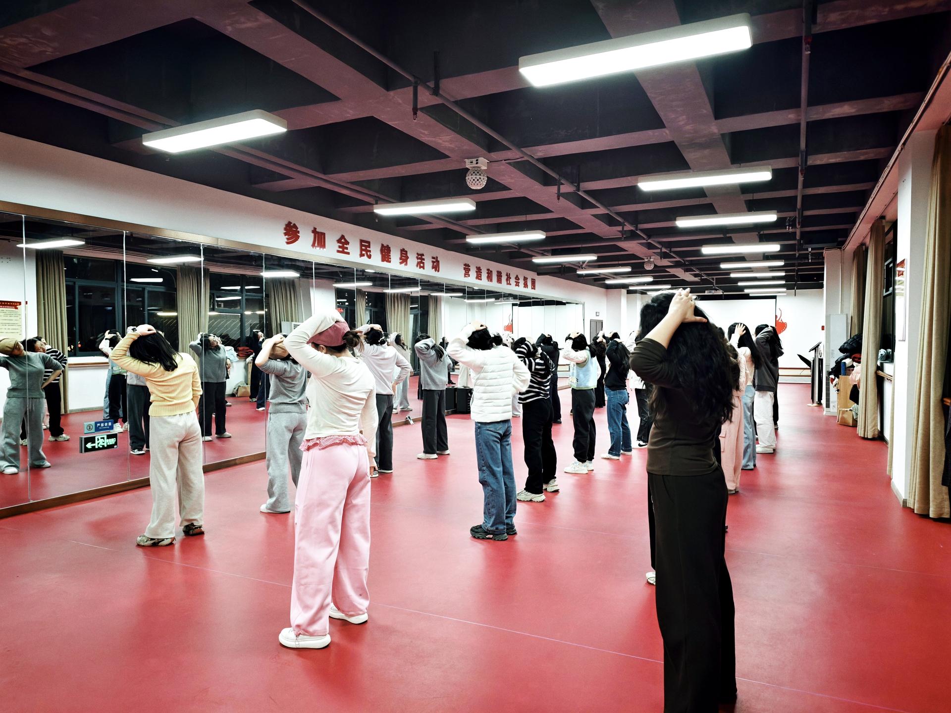 60642eb8aa6f1887289fa563d57ecdbc