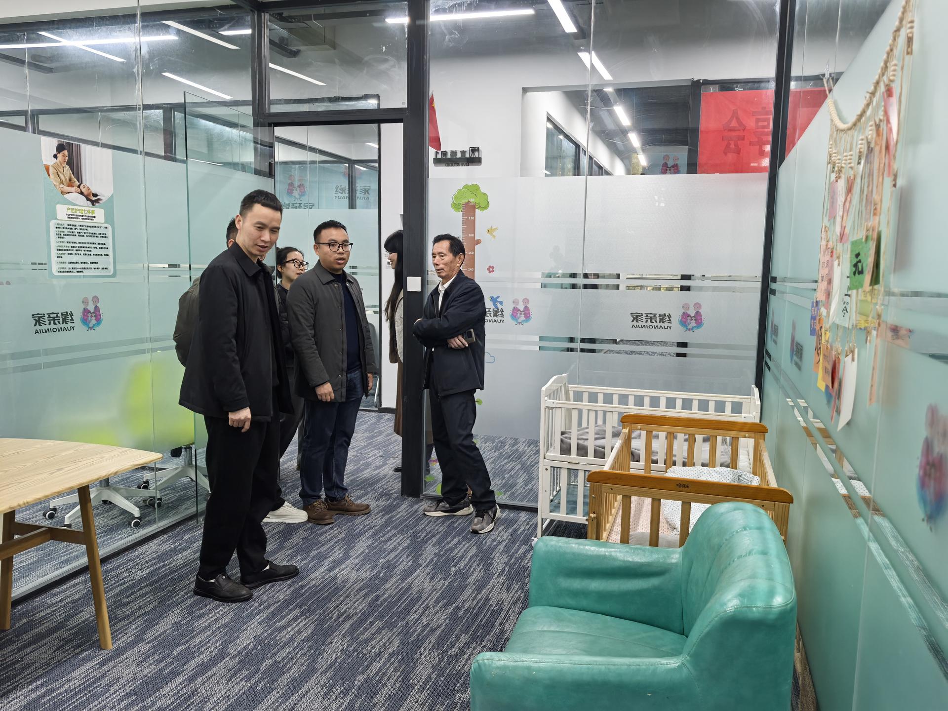 _cgi-bin_mmwebwx-bin_webwxgetmsgimg__&MsgID=556021829974643187&skey=@crypt_3c2ec636_3acffb8c5bea90b5d3e98c2b040b1b9f&mmweb_appid=wx_webfilehelper